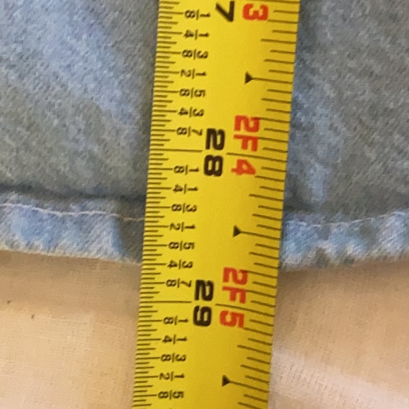 Women’s shirt white blue white floral patterns I’m back in front size large - Picture 6 of 11